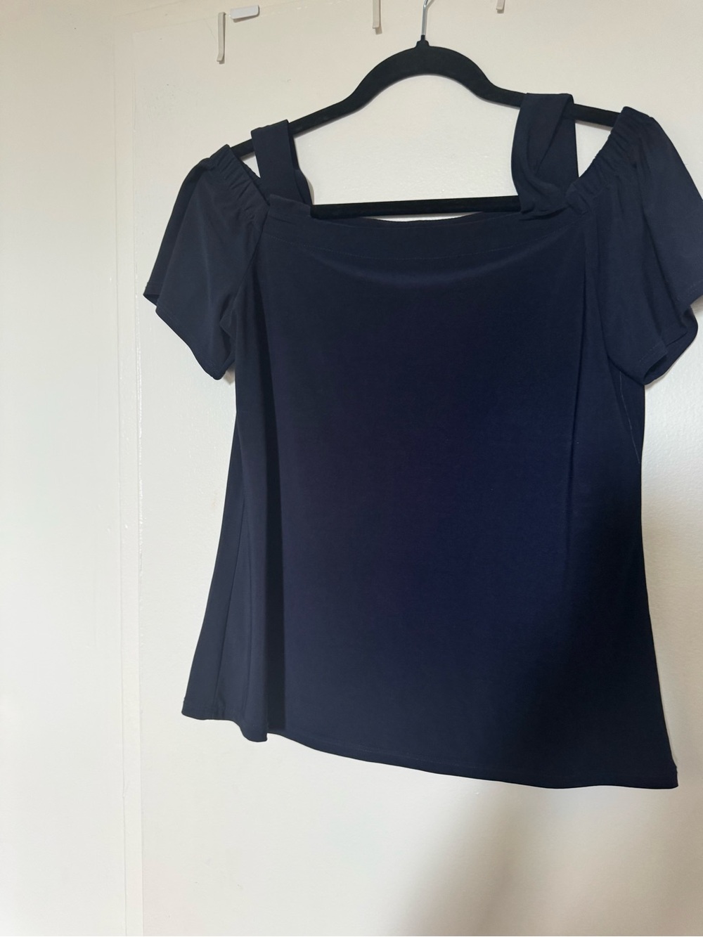 Women's Navy Off-Shoulder Short Sleeve Top
